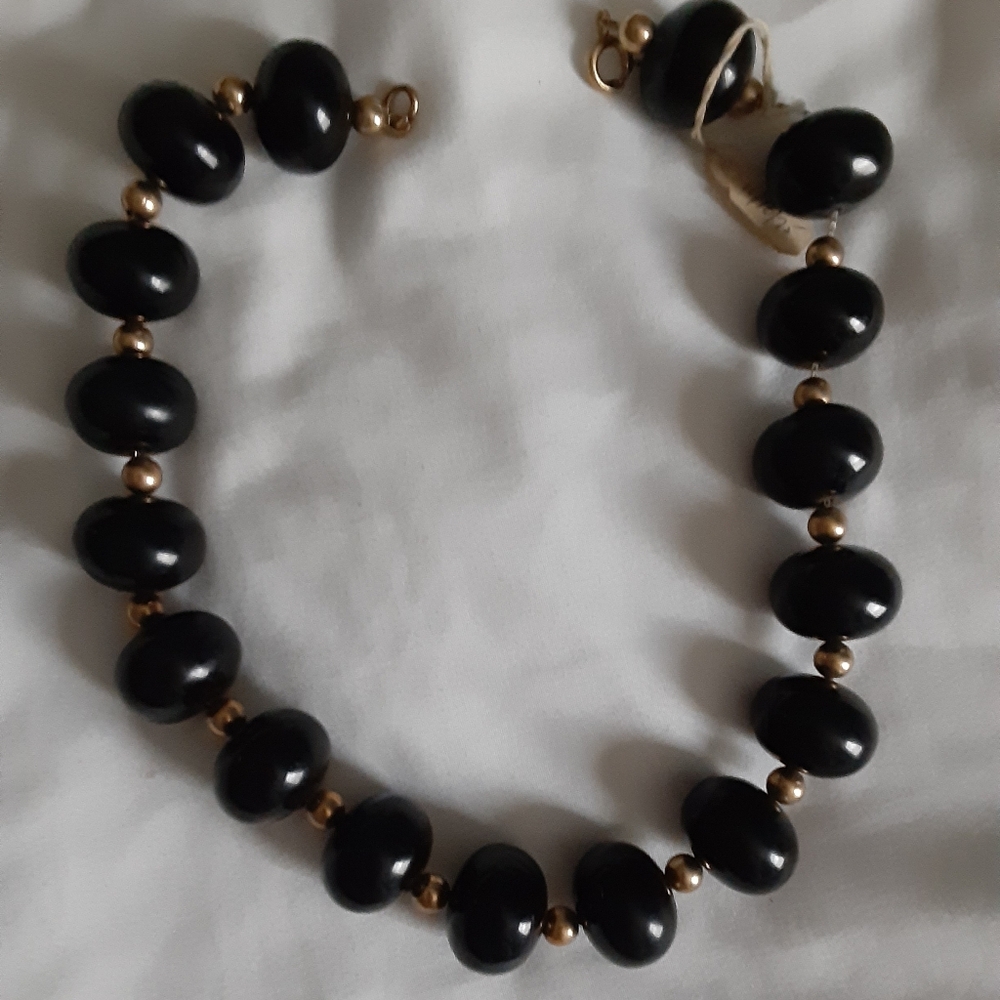 Elegant Black and Gold Beaded Necklace
